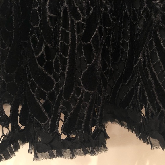 Gorgeous Alexis Lace Pattern Skirt, S - like new!